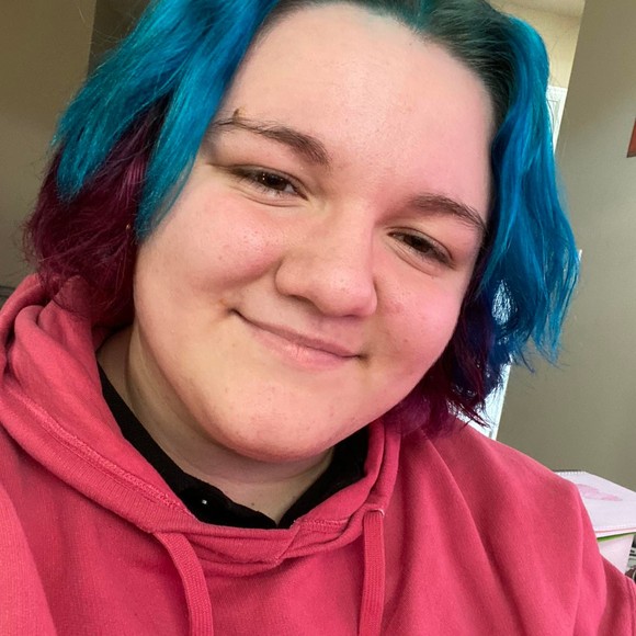 Meet your Posher, Katie - Picture 1 of 1